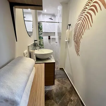 Romantic Studio Near Old Town Apartamento