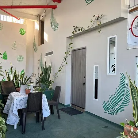 Romantic Studio Near Old Town